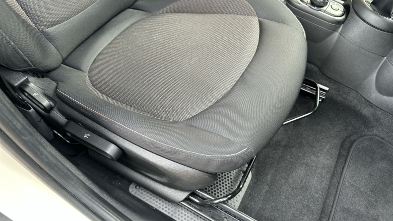 MINI Hatchback 1.5 One Classic II 5dr Petrol Hatchback